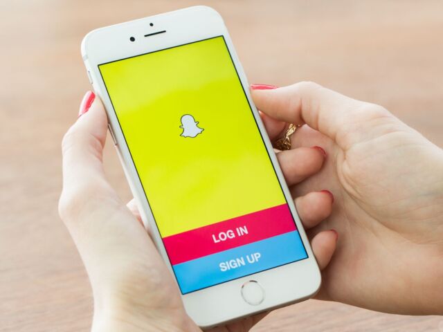 snapchat-ceo-hates-microsoft-no-official-app-coming-to-windows-phone-dev-says-498610-2-1